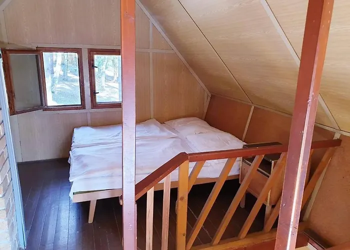 Lodge Chatový Tábor Maly Ratmirov