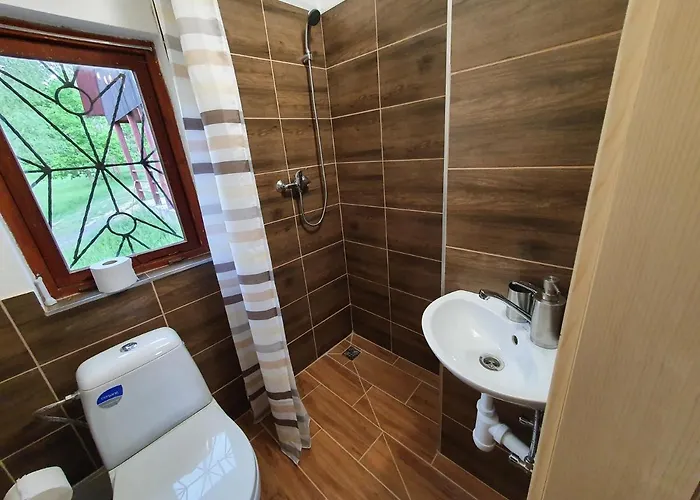 Lodge Chatový Tábor Maly Ratmirov